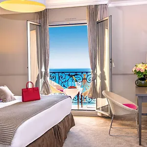 3* Szálloda Le Royal Promenade Des