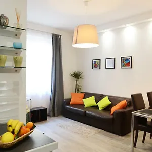 Apartment Carre D'or Very Near The, Nice